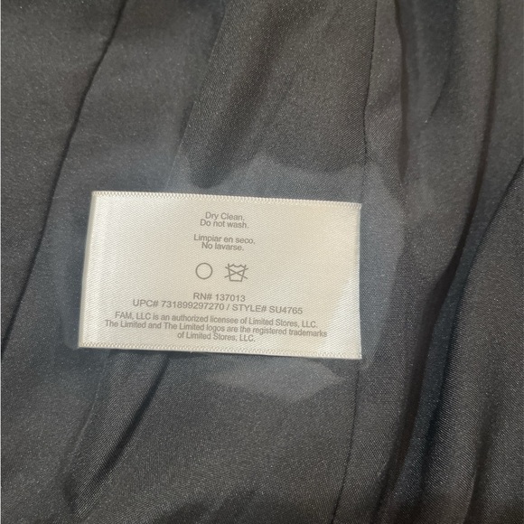 The Limited Black Tailored Blazer with Notched Lapels - Picture 7 of 7